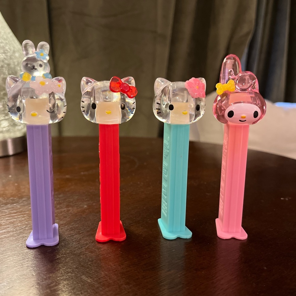 Set of 4 Hello Kitty and My Melody Pez